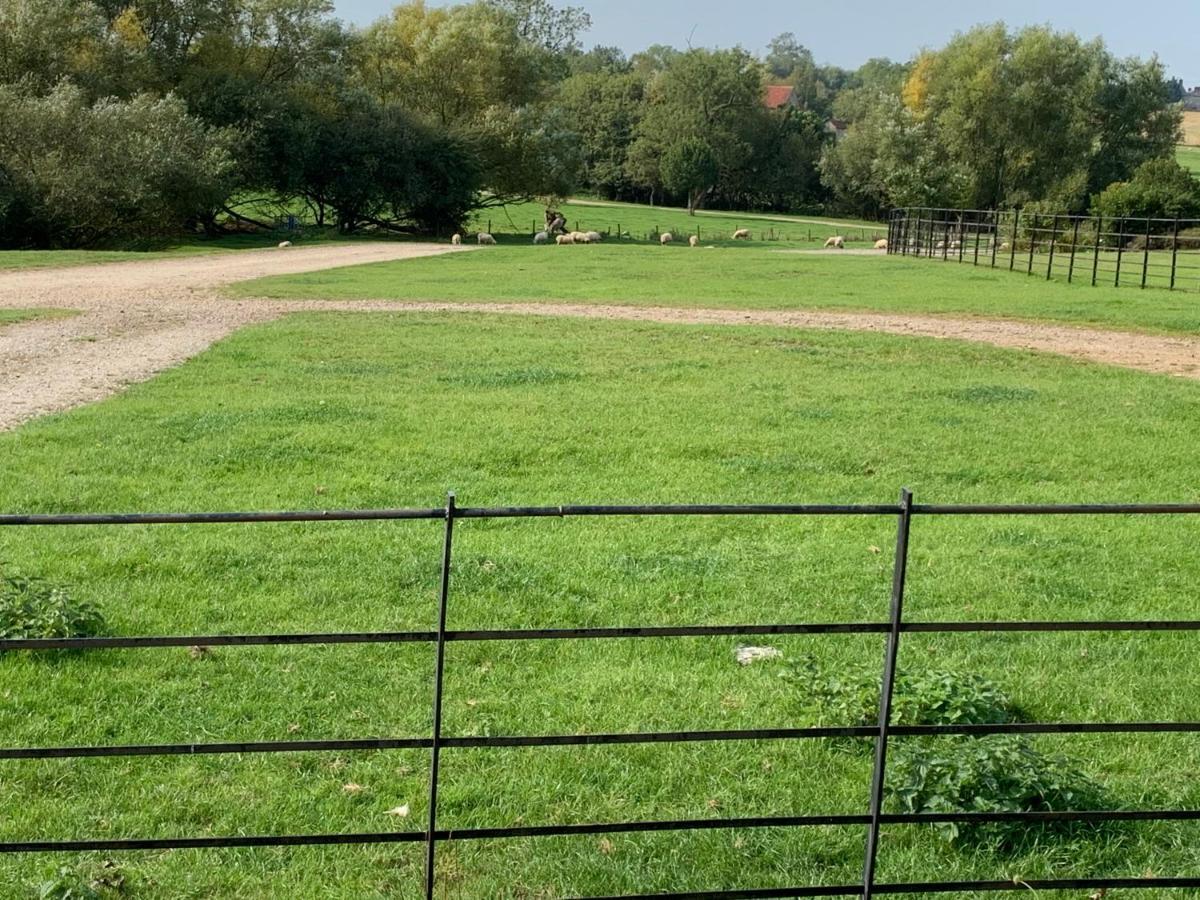 فيلا Weatherhead Farm Shepherds Hut باكنغهام المظهر الخارجي الصورة