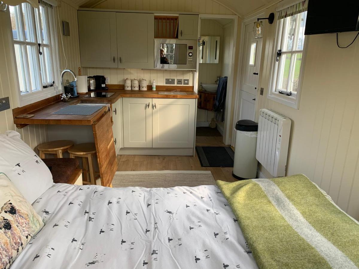 فيلا Weatherhead Farm Shepherds Hut باكنغهام المظهر الخارجي الصورة